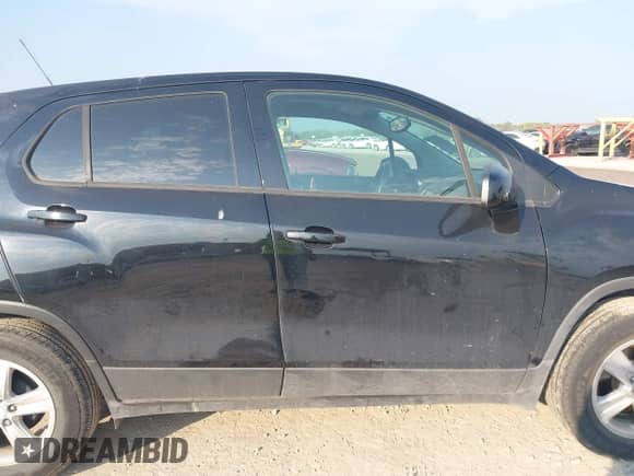 2019 Chevrolet Trax LS with VIN 3GNCJKSB2KL378144, listed as a IAAI auction lot 43036245 with 75,032 mi miles and . Bid and sale history available at DreamBid. Image 13.