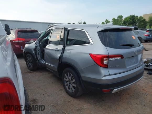 ✅ 2019 Honda Pilot EX-L • VIN: 5FNYF5H50KB025287 • Lot: 42741655. Listed on IAAI with Not provided. Free auction sales archive from the USA and detailed vehicle history report at DreamBid. Image 15.