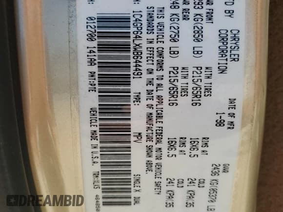 ✅ 1998 Chrysler Town & Country LXi • VIN: 1C4GP64LXWB644491 • Лот: 81560064. Опубликован ранее на Copart с пробегом 176 363 миль. Бесплатный доступ к архиву аукционных продаж из США и подробный отчёт об истории автомобиля на DreamBid. Изображение 13.