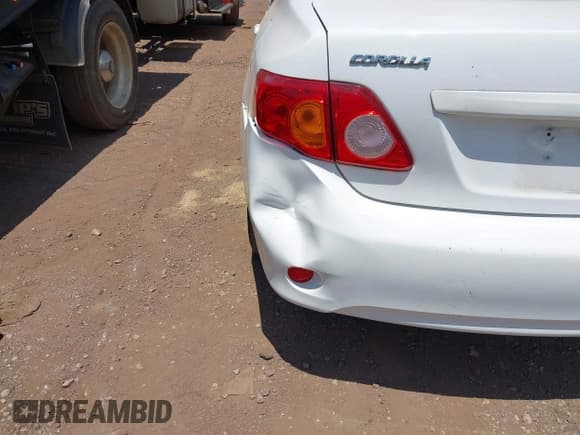 ✅ 2010 Toyota Corolla • VIN: JTDBU4EE4AJ073330 • Lot: 42313510. Listed on IAAI with 161,130 mi. Free auction sales archive from the USA and detailed vehicle history report at DreamBid. Image 6.