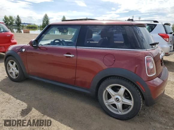 ✅ 2009 MINI Hardtop • VIN: WMWMF33529TU71729 • Lot: 69407195. Listed on Copart with 208,559 mi. Free auction sales archive from the USA and detailed vehicle history report at DreamBid. Image 2.