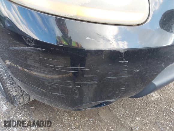 ✅ 2009 Hyundai Santa Fe GLS • VIN: 5NMSG13D09H233611 • Lot: 43587782. Listed on IAAI with 233,395 mi. Free auction sales archive from the USA and detailed vehicle history report at DreamBid. Image 14.