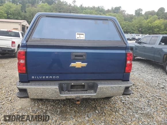 ✅ 2015 Chevrolet Silverado 1500 LS • VIN: 1GCVKPEC1FZ423816 • Лот: 66657864. Опубликован ранее на Copart с пробегом 82 055 миль. Бесплатный доступ к архиву аукционных продаж из США и подробный отчёт об истории автомобиля на DreamBid. Изображение 6.