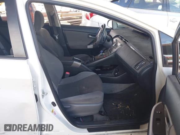 ✅ 2012 Toyota Prius One • VIN: JTDKN3DU3C5457952 • Lot: 43111793. Listed on IAAI with 346,394 mi. Free auction sales archive from the USA and detailed vehicle history report at DreamBid. Image 5.