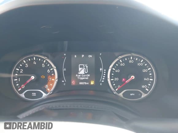 ✅ 2018 Jeep Renegade Upland • VIN: ZACCJBAB8JPH09079 • Lot: 43499957. Wystawiony na IAAI z przebiegiem 66 376 mil. Bezpłatny archiwum sprzedaży aukcyjnych z USA i szczegółowy raport historii pojazdu na DreamBid. Zdjęcie 7.