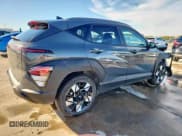 ✅ 2025 Hyundai Kona SEL • VIN: KM8HB3AB9SU312405 • Lot: 90354135. Wystawiony na Copart z przebiegiem 8 373 mil. Bezpłatny archiwum sprzedaży aukcyjnych z USA i szczegółowy raport historii pojazdu na DreamBid. Zdjęcie 3.