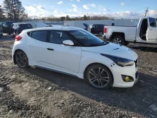 ✅ 2016 Hyundai Veloster Turbo • VIN: KMHTC6AE4GU301371 • Lot: 87440864. Wystawiony na Copart z przebiegiem 95 694 mil. Bezpłatny archiwum sprzedaży aukcyjnych z USA i szczegółowy raport historii pojazdu na DreamBid. Zdjęcie 4.