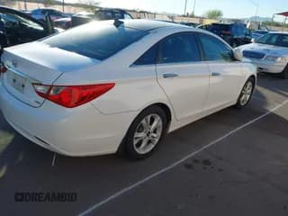 ✅ 2013 Hyundai Sonata SE • VIN: 5NPEC4AC7DH636534 • Lot: 43534324. Listed on IAAI with 308,297 mi. Free auction sales archive from the USA and detailed vehicle history report at DreamBid. Image 4.