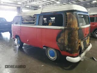 ✅ 1971 Volkswagen Vanagon • VIN: 2312121803 • Lot: 64902934. Wystawiony na Copart z przebiegiem Nie podano. Bezpłatny archiwum sprzedaży aukcyjnych z USA i szczegółowy raport historii pojazdu na DreamBid. Zdjęcie 2.