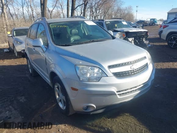 ✅ 2012 Chevrolet Captiva Sport LT • VIN: 3GNAL3E51CS647397 • Lot: 41434290. Wystawiony na IAAI z przebiegiem 201 187 mil. Bezpłatny archiwum sprzedaży aukcyjnych z USA i szczegółowy raport historii pojazdu na DreamBid. Zdjęcie 1.