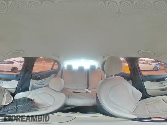 ✅ 2017 Mercedes-Benz C 300 • VIN: 55SWF4JB6HU229990 • Lot: 85518415. Wystawiony na Copart z przebiegiem Nie podano. Bezpłatny archiwum sprzedaży aukcyjnych z USA i szczegółowy raport historii pojazdu na DreamBid. Zdjęcie 15.