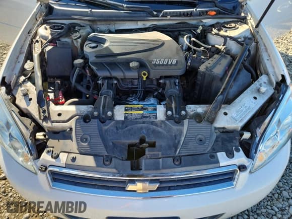 ✅ 2006 Chevrolet Impala LS • VIN: 2G1WB55K069276097 • Lot: 93554595. Wystawiony na Copart z przebiegiem 191 890 mil. Bezpłatny archiwum sprzedaży aukcyjnych z USA i szczegółowy raport historii pojazdu na DreamBid. Zdjęcie 11.