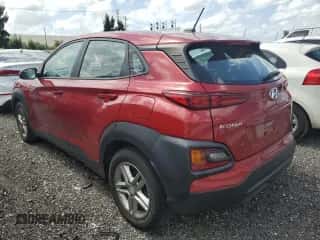 2021 Hyundai Kona SE с VIN KM8K12AA8MU626754, выставлен на аукционе Copart как лот 49159663 с пробегом 27 839 миль миль и . История ставок и продаж доступна на DreamBid. Изображение 2.