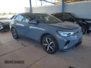 ✅ 2023 Volkswagen ID.4 S • VIN: 1V25MPE84PC014220 • Lot: 87359045. Wystawiony na Copart z przebiegiem 54 320 mil. Bezpłatny archiwum sprzedaży aukcyjnych z USA i szczegółowy raport historii pojazdu na DreamBid. Zdjęcie 4.