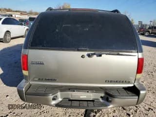 ✅ 2002 Chevrolet Blazer LS • VIN: 1GNDT13W32K176893 • Lot: 83825134. Wystawiony na Copart z przebiegiem Nie podano. Bezpłatny archiwum sprzedaży aukcyjnych z USA i szczegółowy raport historii pojazdu na DreamBid. Zdjęcie 6.