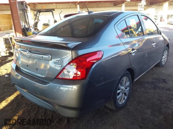 ✅ 2017 Nissan Versa S • VIN: 3N1CN7AP0HL803105 • Лот: 43439238. Опубликован ранее на IAAI с пробегом 125 873 миль. Бесплатный доступ к архиву аукционных продаж из США и подробный отчёт об истории автомобиля на DreamBid. Изображение 4.