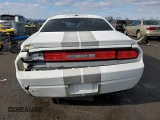 ✅ 2011 Dodge Challenger • VIN: 2B3CJ4DGXBH543171 • Lot: 44520905. Wystawiony na Copart z przebiegiem 205 928 mil. Bezpłatny archiwum sprzedaży aukcyjnych z USA i szczegółowy raport historii pojazdu na DreamBid. Zdjęcie 6.