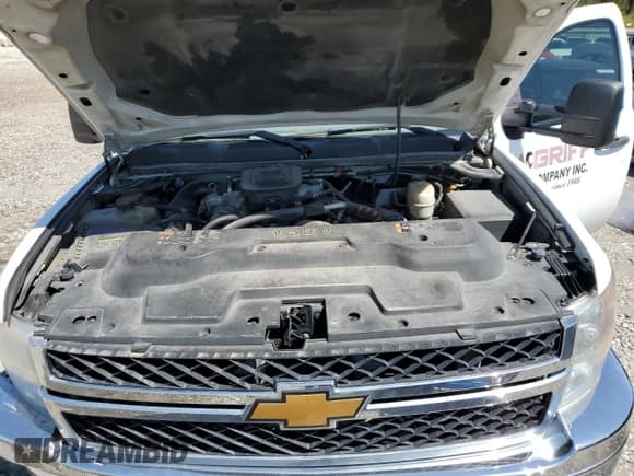 ✅ 2014 Chevrolet Silverado 1500 • VIN: 1GC0CVC82EF100871 • Лот: 52332725. Опубликован ранее на Copart с пробегом 228 173 миль. Бесплатный доступ к архиву аукционных продаж из США и подробный отчёт об истории автомобиля на DreamBid. Изображение 11.