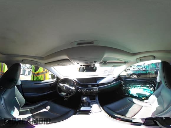 ✅ 2016 Lexus ES 300h • VIN: JTHBW1GG4G2127766 • Lot: 43559033. Wystawiony na IAAI z przebiegiem 241 541 mil. Bezpłatny archiwum sprzedaży aukcyjnych z USA i szczegółowy raport historii pojazdu na DreamBid. Zdjęcie 19.