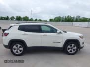 ✅ 2019 Jeep Compass Latitude • VIN: 3C4NJCBB9KT652088 • Lot: 42162439. Wystawiony na IAAI z przebiegiem 97 276 mil. Bezpłatny archiwum sprzedaży aukcyjnych z USA i szczegółowy raport historii pojazdu na DreamBid. Zdjęcie 13.