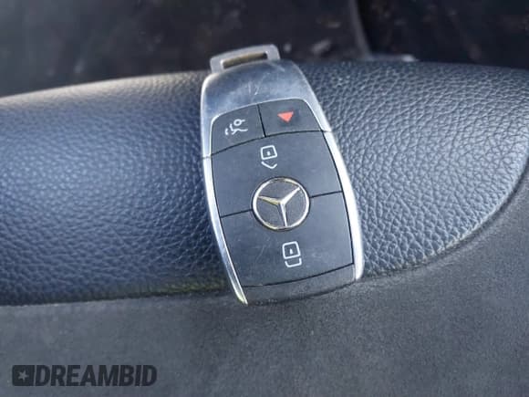 ✅ 2020 Mercedes-Benz C 43 AMG • VIN: W1KWF6EB7LR595358 • Lot: 41310045. Wystawiony na IAAI z przebiegiem Nie podano. Bezpłatny archiwum sprzedaży aukcyjnych z USA i szczegółowy raport historii pojazdu na DreamBid. Zdjęcie 11.