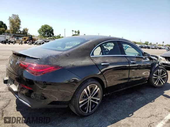 2025 Mercedes-Benz CLA 250 с VIN W1K5J4GBXSN522678, выставлен на аукционе Copart как лот 71124305 с пробегом 1 350 миль миль и Списание • Salvage title. История ставок и продаж доступна на DreamBid. Изображение 3.