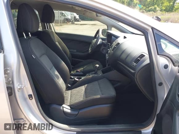 ✅ 2016 Kia Forte LX • VIN: KNAFK4A67G5488789 • Lot: 42278959. Listed on IAAI with 89,231 mi. Free auction sales archive from the USA and detailed vehicle history report at DreamBid. Image 5.