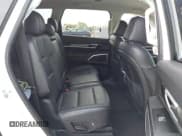 ✅ 2022 Kia Telluride LX • VIN: 5XYP2DHC8NG199783 • Lot: 43478520. Wystawiony na IAAI z przebiegiem 30 121 mil. Bezpłatny archiwum sprzedaży aukcyjnych z USA i szczegółowy raport historii pojazdu na DreamBid. Zdjęcie 8.