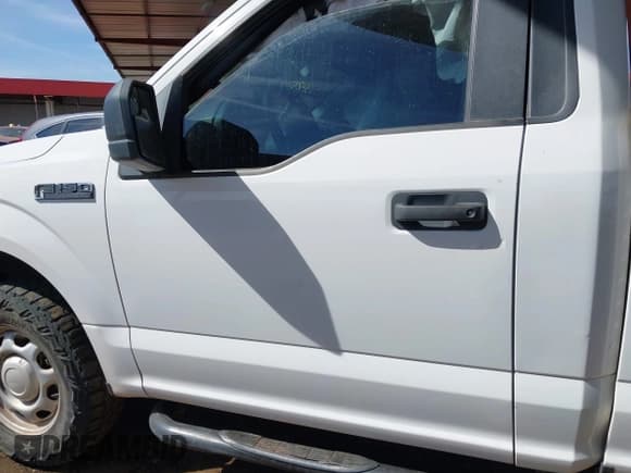 ✅ 2018 Ford F-150 XL • VIN: 1FTMF1E55JKD44181 • Lot: 41626901. Listed on IAAI with 217,486 mi. Free auction sales archive from the USA and detailed vehicle history report at DreamBid. Image 14.