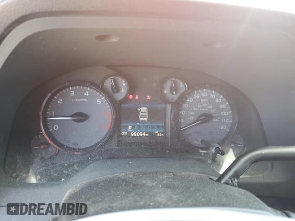 ✅ 2017 Toyota Tundra SR • VIN: 5TFRM5F11HX112088 • Lot: 87016465. Listed on Copart with 99,094 mi. Free auction sales archive from the USA and detailed vehicle history report at DreamBid. Image 9.