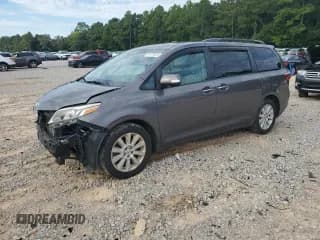 ✅ 2015 Toyota Sienna Limited • VIN: 5TDDK3DC5FS127866 • Lot: 71117475. Listed on Copart with 119,211 mi. Free auction sales archive from the USA and detailed vehicle history report at DreamBid. Image 1.