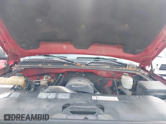 ✅ 2005 Chevrolet Silverado 2500HD LS • VIN: 1GCHK23U15F855835 • Lot: 42692755. Wystawiony na IAAI z przebiegiem 328 871 mil. Bezpłatny archiwum sprzedaży aukcyjnych z USA i szczegółowy raport historii pojazdu na DreamBid. Zdjęcie 10.