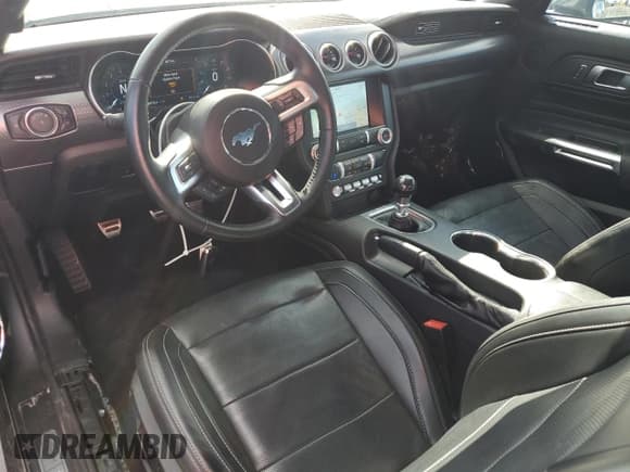 ✅ 2020 Ford Mustang GT • VIN: 1FA6P8CF4L5108087 • Lot: 82426335. Wystawiony na Copart z przebiegiem 58 379 mil. Bezpłatny archiwum sprzedaży aukcyjnych z USA i szczegółowy raport historii pojazdu na DreamBid. Zdjęcie 8.