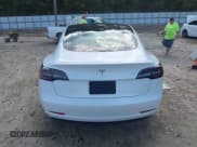 ✅ 2021 Tesla Model 3 Standard Range Plus • VIN: 5YJ3E1EA4MF084403 • Lot: 43296711. Wystawiony na IAAI z przebiegiem 42 187 mil. Bezpłatny archiwum sprzedaży aukcyjnych z USA i szczegółowy raport historii pojazdu na DreamBid. Zdjęcie 16.