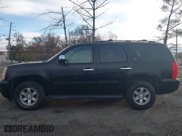 ✅ 2011 GMC Yukon SLT • VIN: 1GKS2CE09BR167201 • Lot: 43694427. Listed on IAAI with 159,329 mi. Free auction sales archive from the USA and detailed vehicle history report at DreamBid. Image 14.