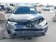 ✅ 2018 Toyota RAV4 XLE • VIN: JTMWFREV0JJ185602 • Lot: 43468504. Listed on IAAI with 113,161 mi. Free auction sales archive from the USA and detailed vehicle history report at DreamBid. Image 12.