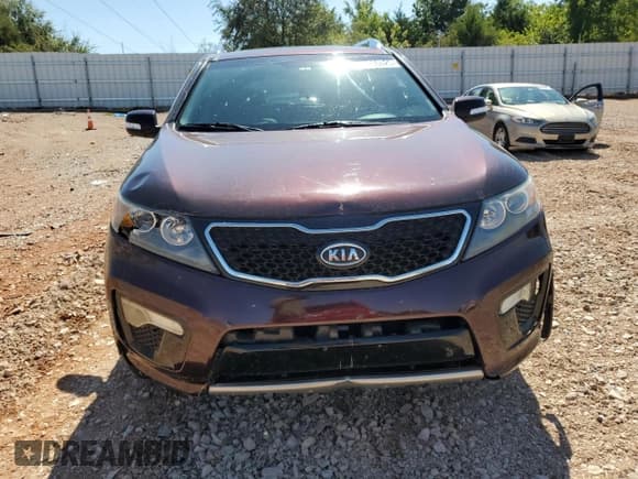 ✅ 2012 Kia Sorento SX • VIN: 5XYKW4A20CG265935 • Lot: 80266425. Listed on Copart with 191,135 mi. Free auction sales archive from the USA and detailed vehicle history report at DreamBid. Image 5.