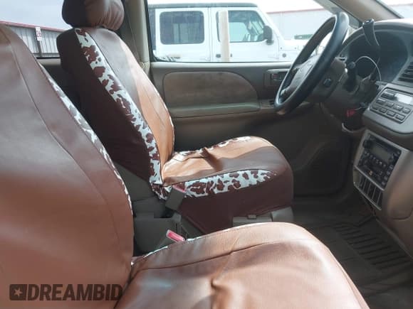 ✅ 2001 Toyota Sienna LE • VIN: 4T3ZF13C61U383974 • Lot: 42918745. Listed on IAAI with 273,722 mi. Free auction sales archive from the USA and detailed vehicle history report at DreamBid. Image 5.