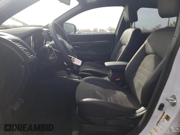 ✅ 2022 Mitsubishi Outlander Sport SE • VIN: JA4AJVAW2NU606282 • Lot: 73378103. Wystawiony na Copart z przebiegiem 21 230 mil. Bezpłatny archiwum sprzedaży aukcyjnych z USA i szczegółowy raport historii pojazdu na DreamBid. Zdjęcie 7.