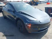 ✅ 2025 Tesla Model 3 Long Range • VIN: 5YJ3E1EA3SF976350 • Lot: 43401948. Wystawiony na IAAI z przebiegiem Nie podano. Bezpłatny archiwum sprzedaży aukcyjnych z USA i szczegółowy raport historii pojazdu na DreamBid. Zdjęcie 1.