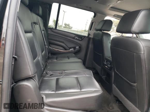 ✅ 2016 Chevrolet Suburban LT • VIN: 1GNSCHKC9GR100505 • Lot: 75685104. Wystawiony na Copart z przebiegiem 102 929 mil. Bezpłatny archiwum sprzedaży aukcyjnych z USA i szczegółowy raport historii pojazdu na DreamBid. Zdjęcie 11.