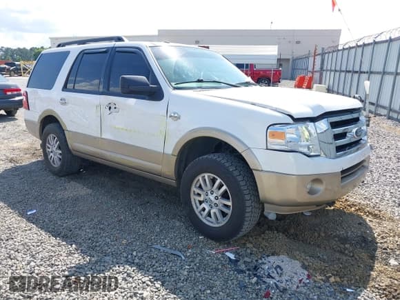 ✅ 2013 Ford Expedition XLT • VIN: 1FMJU1J58DEF11405 • Lot: 42352064. Listed on IAAI with 138,050 mi. Free auction sales archive from the USA and detailed vehicle history report at DreamBid. Image 1.