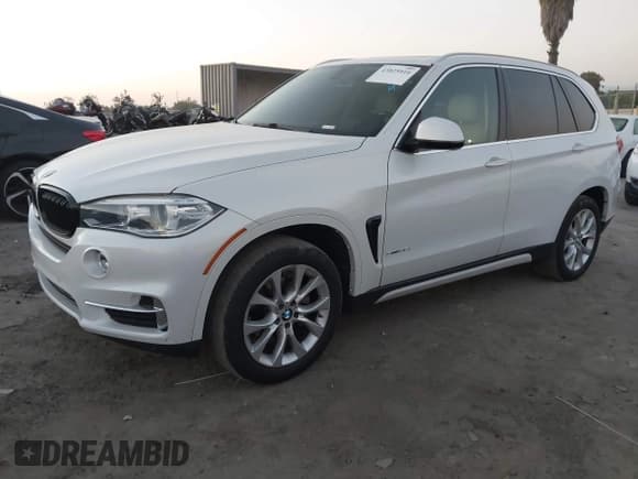 ✅ 2014 BMW X5 sDrive35i • VIN: 5UXKR2C54E0C01376 • Lot: 43825016. Wystawiony na IAAI z przebiegiem 60 525 mil. Bezpłatny archiwum sprzedaży aukcyjnych z USA i szczegółowy raport historii pojazdu na DreamBid. Zdjęcie 2.