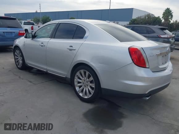 ✅ 2010 Lincoln MKS • VIN: 1LNHL9DR1AG608380 • Лот: 43684607. Опубликован ранее на IAAI с пробегом 188 852 миль. Бесплатный доступ к архиву аукционных продаж из США и подробный отчёт об истории автомобиля на DreamBid. Изображение 3.