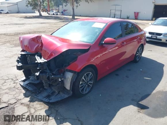 ✅ 2023 Kia Forte LXS • VIN: 3KPF24AD7PE627907 • Lot: 43326356. Wystawiony na IAAI z przebiegiem 58 255 mil. Bezpłatny archiwum sprzedaży aukcyjnych z USA i szczegółowy raport historii pojazdu na DreamBid. Zdjęcie 17.