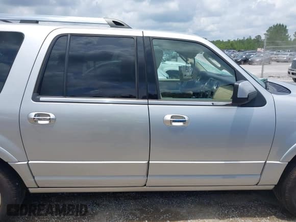 ✅ 2016 Ford Expedition Max Limited • VIN: 1FMJK1KTXGEF46552 • Лот: 42293463. Опубликован ранее на IAAI с пробегом 134 728 миль. Бесплатный доступ к архиву аукционных продаж из США и подробный отчёт об истории автомобиля на DreamBid. Изображение 13.