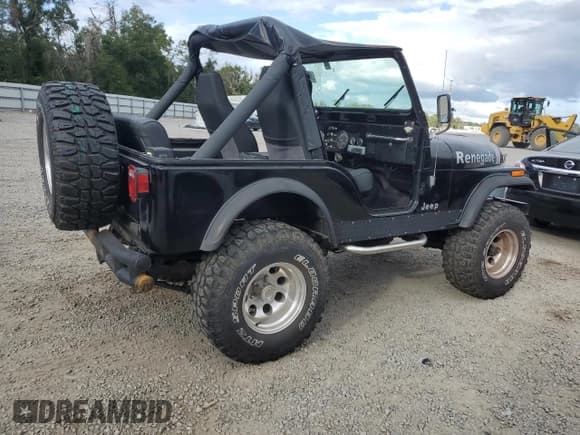 ✅ 1982 Jeep CJ • VIN: 1JCCM85A8CT000346 • Лот: 79328974. Опубликован ранее на Copart с пробегом 3 949 миль. Бесплатный доступ к архиву аукционных продаж из США и подробный отчёт об истории автомобиля на DreamBid. Изображение 3.