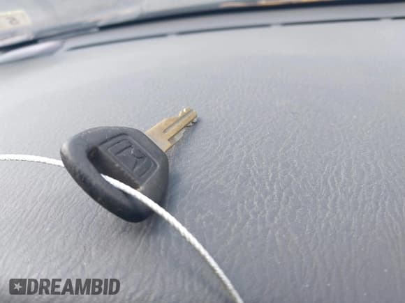 ✅ 2000 Honda Accord EX • VIN: 1HGCG2252YA043453 • Lot: 43590104. Wystawiony na IAAI z przebiegiem 143 718 mil. Bezpłatny archiwum sprzedaży aukcyjnych z USA i szczegółowy raport historii pojazdu na DreamBid. Zdjęcie 11.