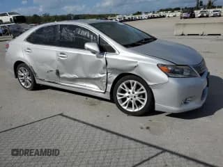 ✅ 2010 Lexus HS 250h • VIN: JTHBB1BA9A2018368 • Лот: 79904094. Опубликован ранее на Copart с пробегом Не указан. Бесплатный доступ к архиву аукционных продаж из США и подробный отчёт об истории автомобиля на DreamBid. Изображение 4.