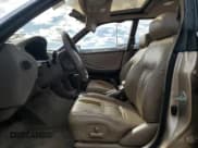 ✅ 1995 Lexus ES 300 • VIN: JT8GK13T9S0106923 • Lot: 42738215. Wystawiony na Copart z przebiegiem 157 383 mil. Bezpłatny archiwum sprzedaży aukcyjnych z USA i szczegółowy raport historii pojazdu na DreamBid. Zdjęcie 7.